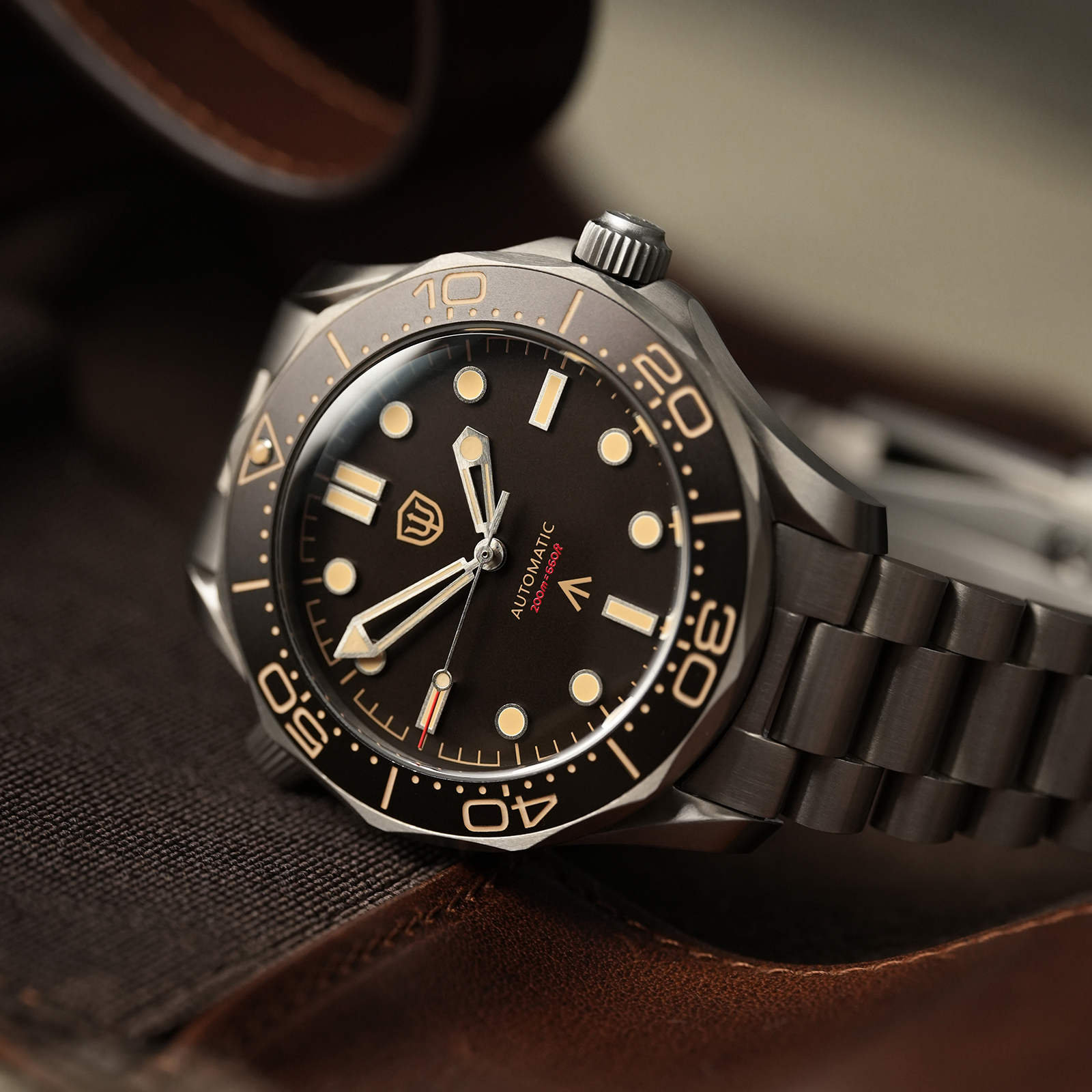 Watchdives WD007 V4 NTTD Mecha - Luxury Watch And Bracelet บทวิจารณ์และราคา