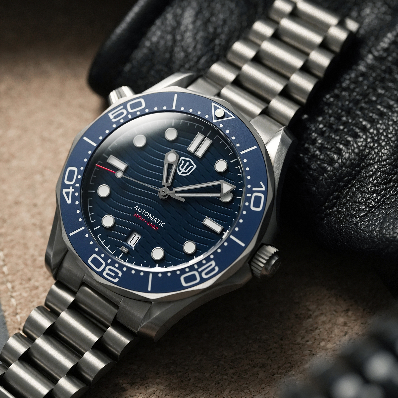 Watchdives WD007 V4 NTTD Mecha - Luxury Watch And Bracelet บทวิจารณ์และราคา