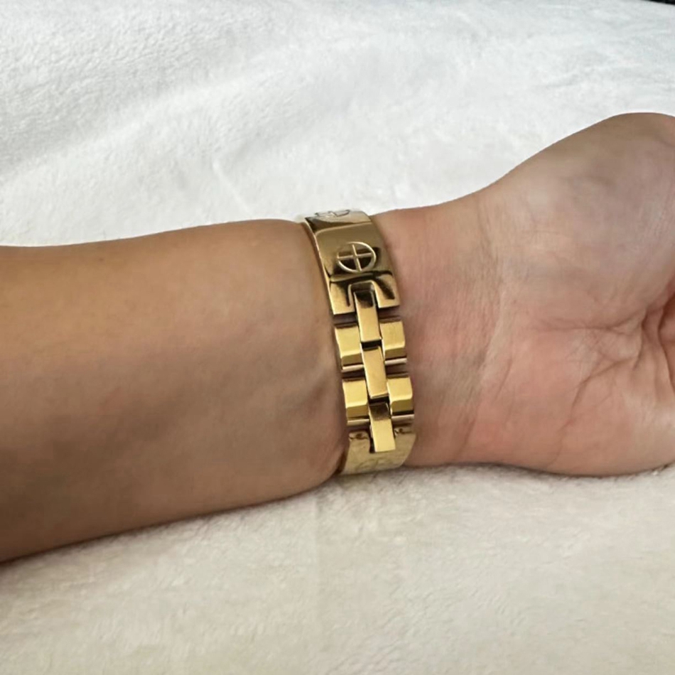 Luxury Stainless Steel Strap F - Luxury Watch Apple Bands บทวิจารณ์และราคา