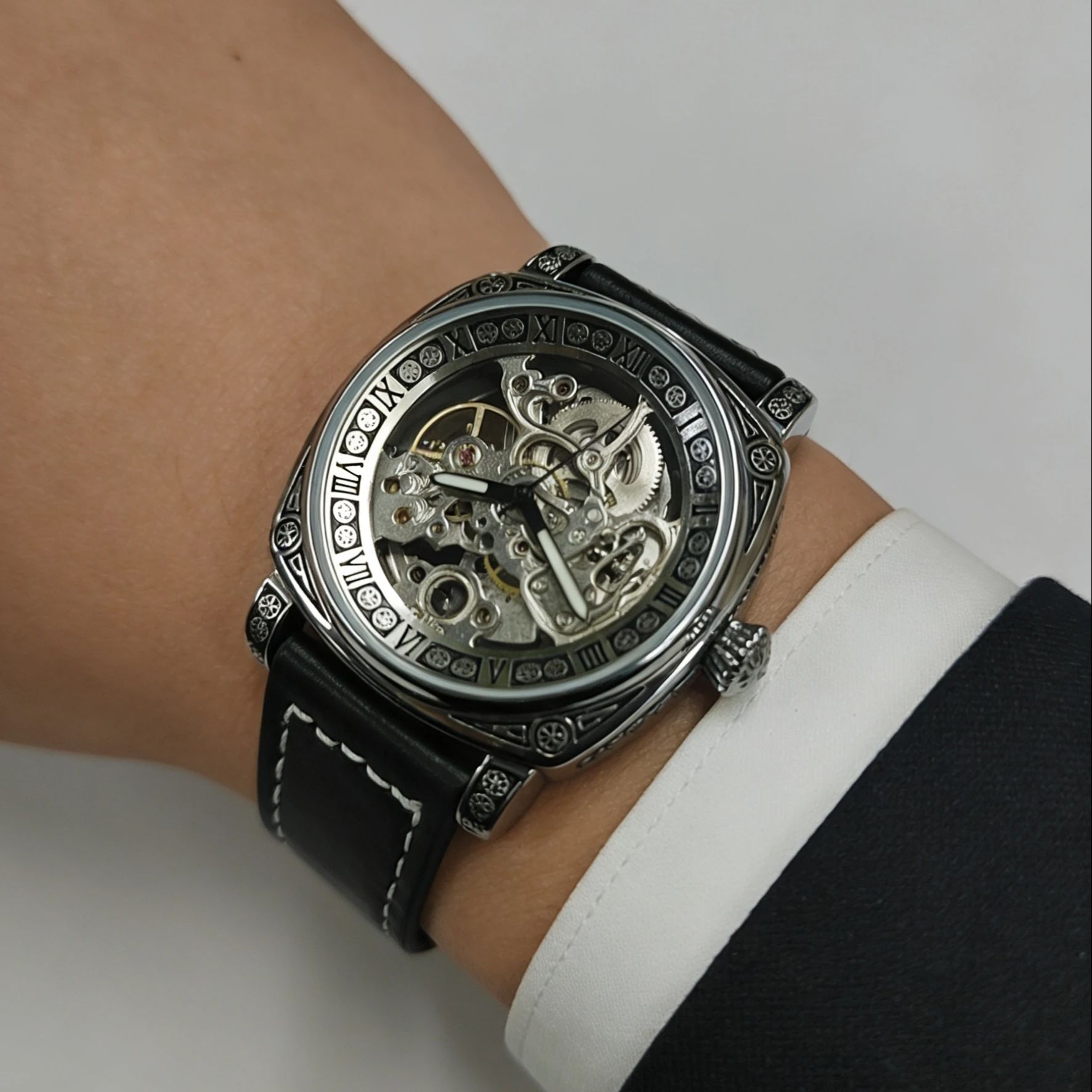 New Vintage Skeleton Mechanica - Luxury Watch It บทวิจารณ์และราคา