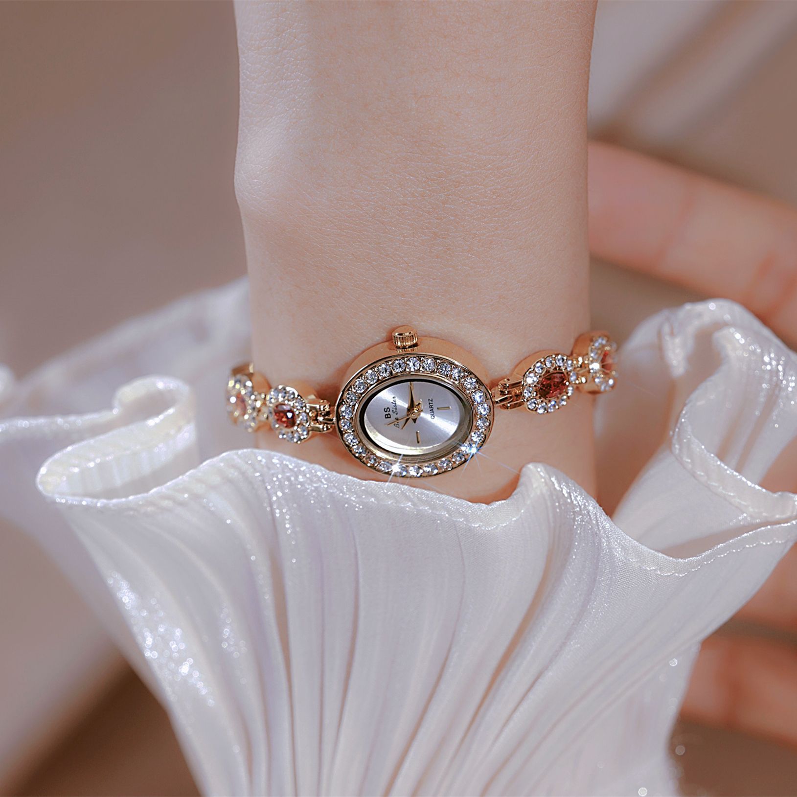 UTHAI New Women Chain Watch Li - Luxury Watch Brand For Women บทวิจารณ์และราคา