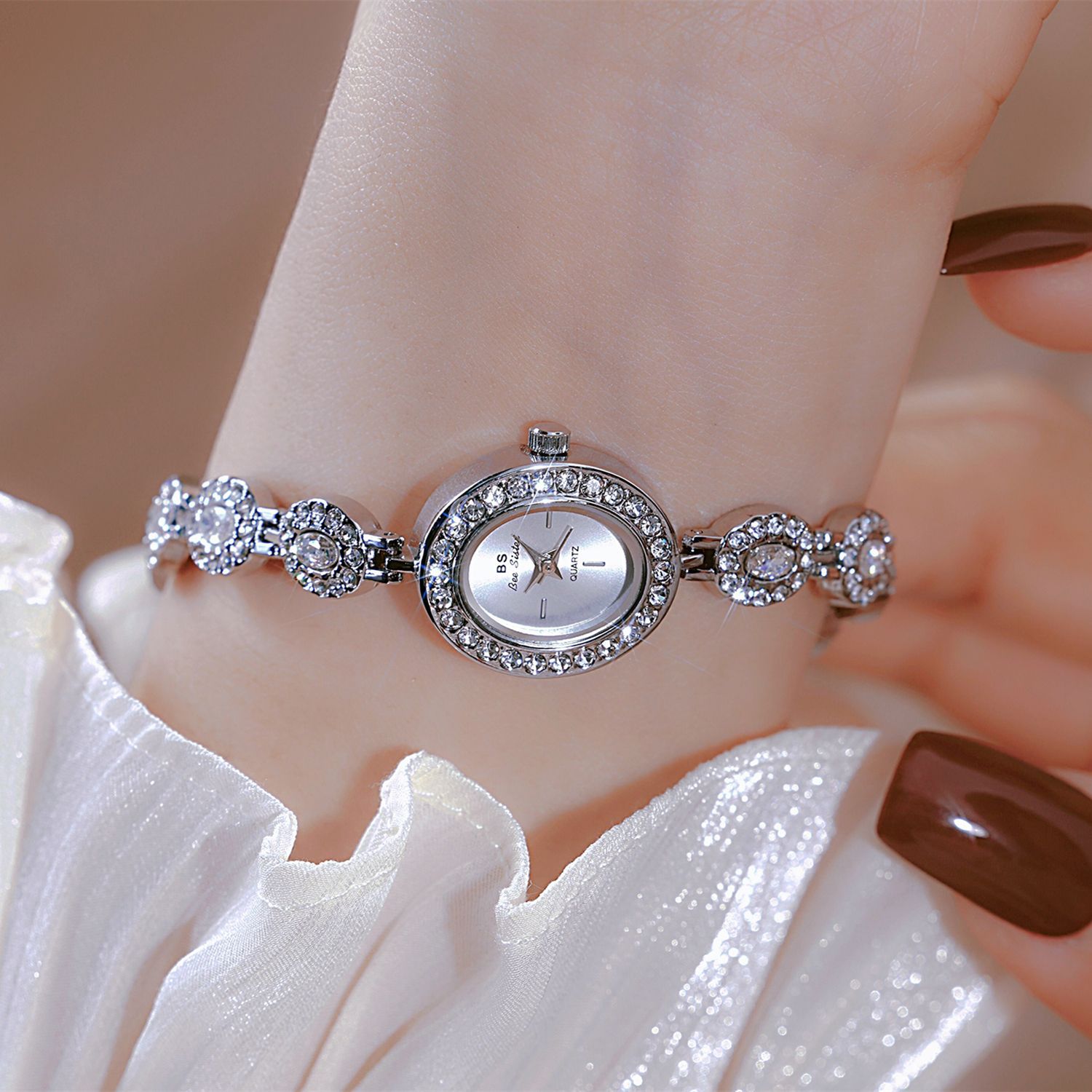 UTHAI New Women Chain Watch Li - Luxury Watch Brand For Women บทวิจารณ์และราคา