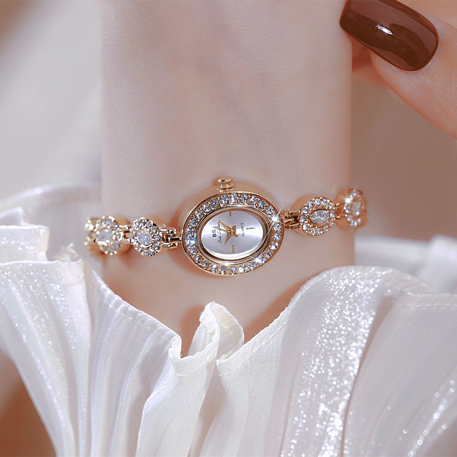 UTHAI New Women Chain Watch Li - Luxury Watch Brand For Women บทวิจารณ์และราคา