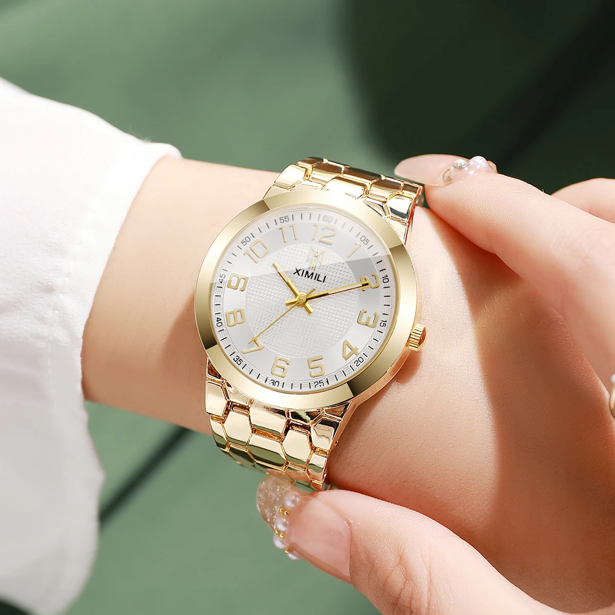 Luxury Gold Tone Women's Wrist - Luxury Watch Gold And Black บทวิจารณ์และราคา